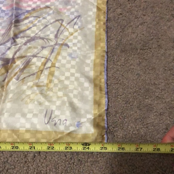Vintage Vera Scarf-Silk-25x25 - Picture 12 of 17